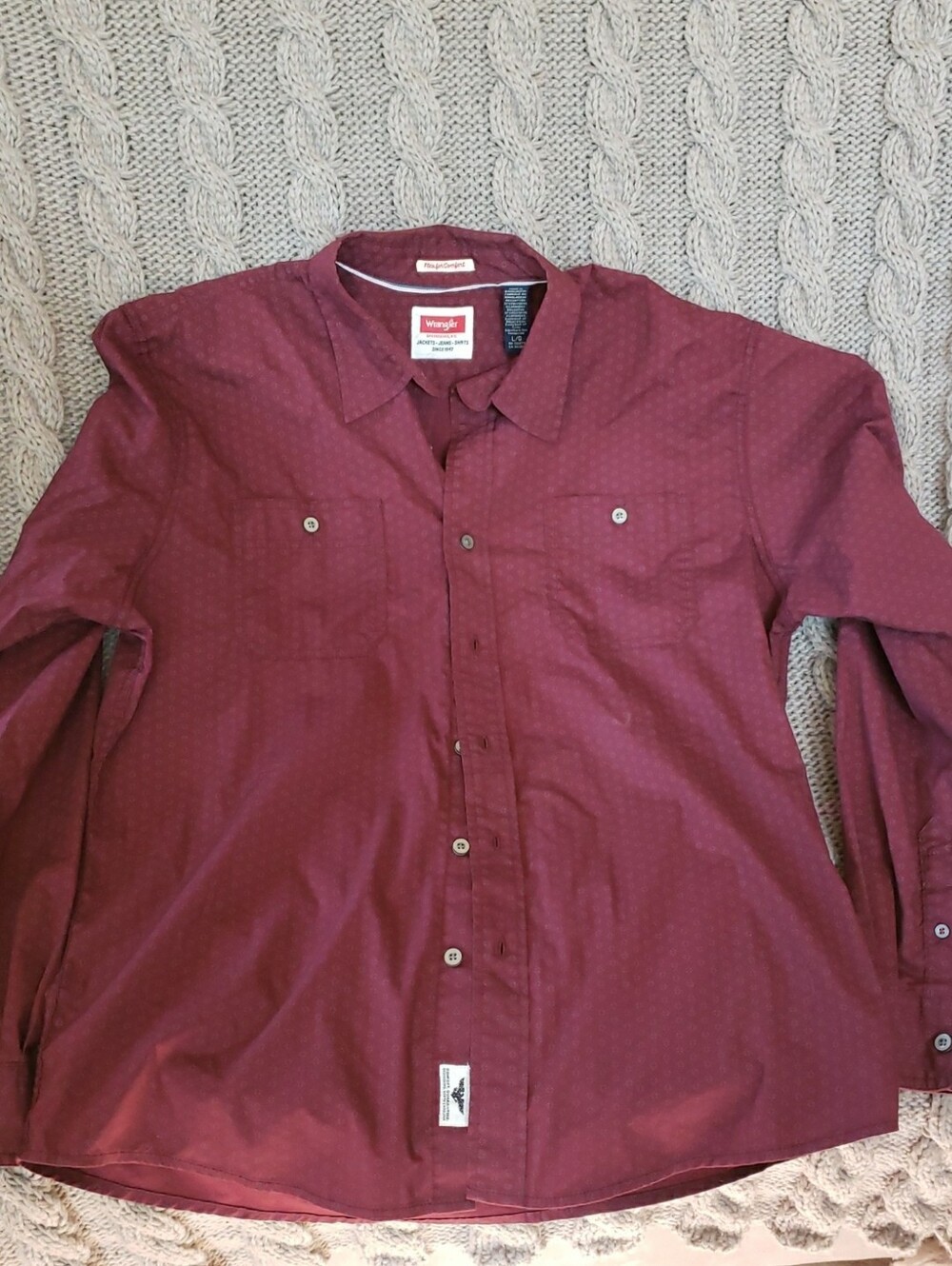 Wrangler Men's Maroon Long-Sleeve Button-Down Shirt